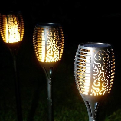 چراغ باغی خورشیدی مدل مشعل متحرک XF-6006 چراغ باغی خورشیدی مدل مشعل متحرک XF-6006